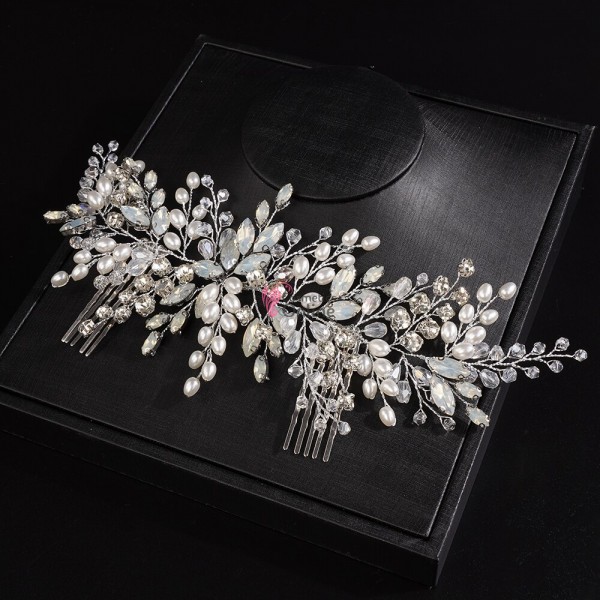 Accesoriu elegant pentru decor par AP012LL Argintiu cu cristale si perle  + 2 agrafe